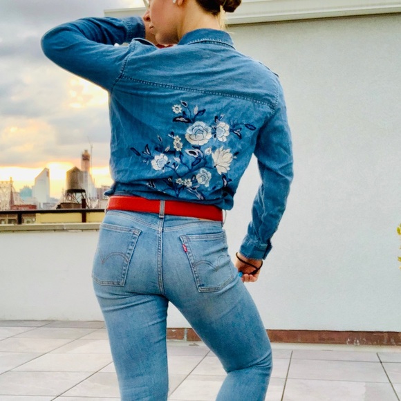 AEO Embroidered Floral Oversized Shirt Jean Top - Picture 3 of 16